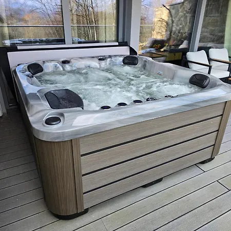 Luksusowy Cudny Widok Z Prywatnym Jacuzzi I Sauna 아파트 스클라르스카포렘바
